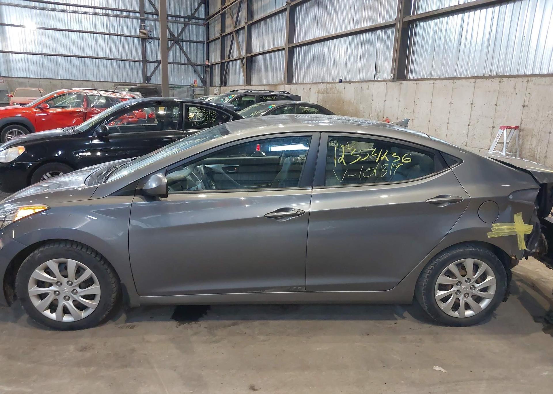 2012 HYUNDAI ELANTRA GLS