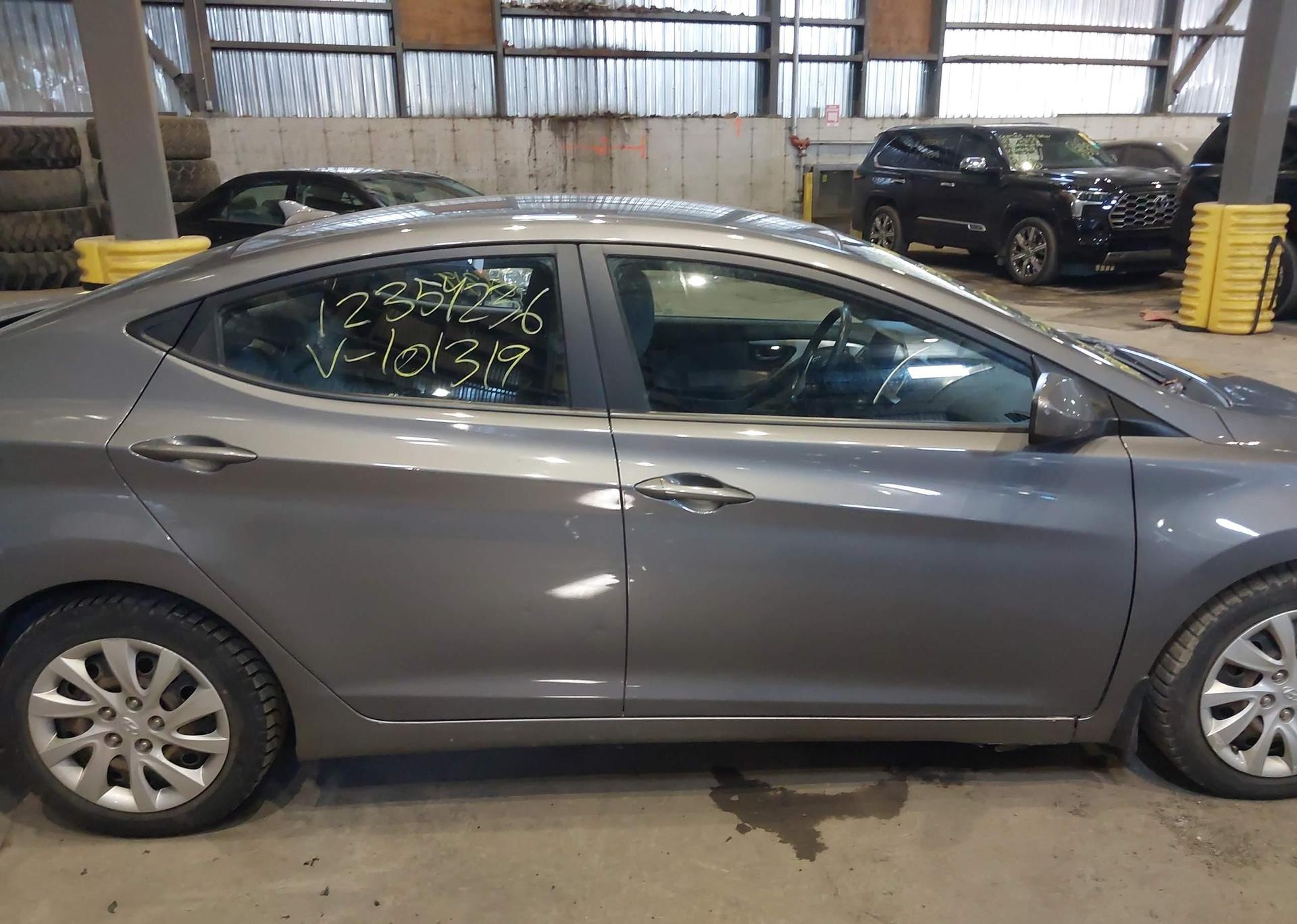 2012 HYUNDAI ELANTRA GLS
