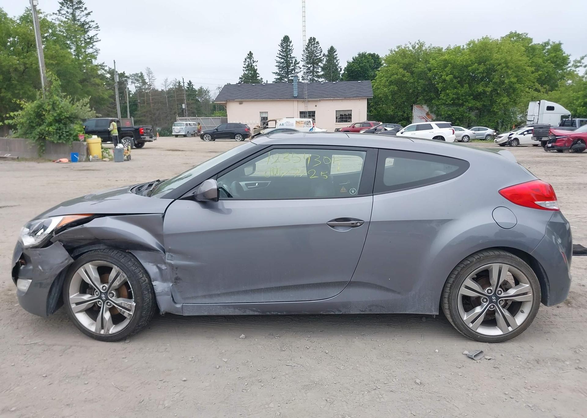 2013 HYUNDAI VELOSTER