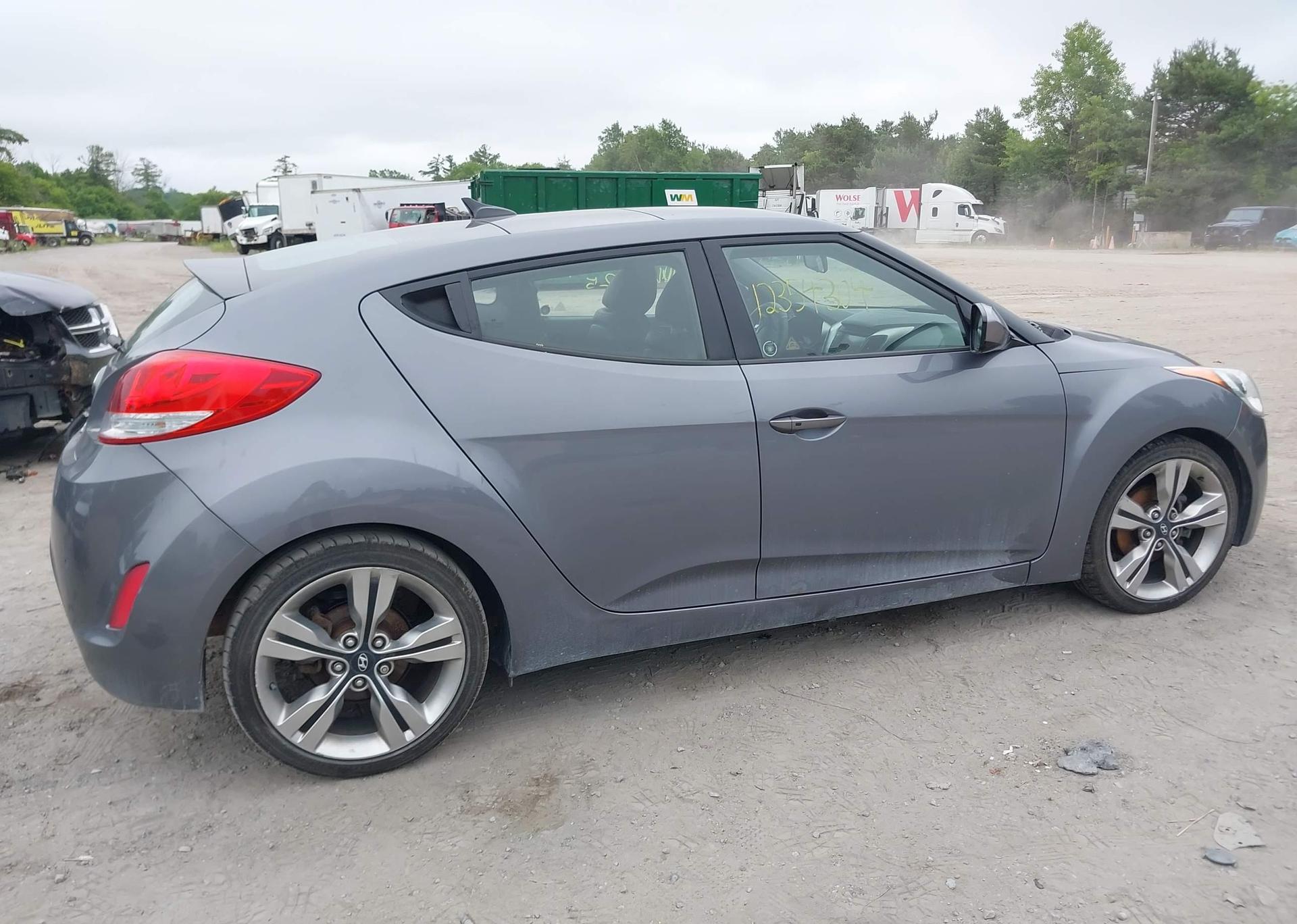2013 HYUNDAI VELOSTER