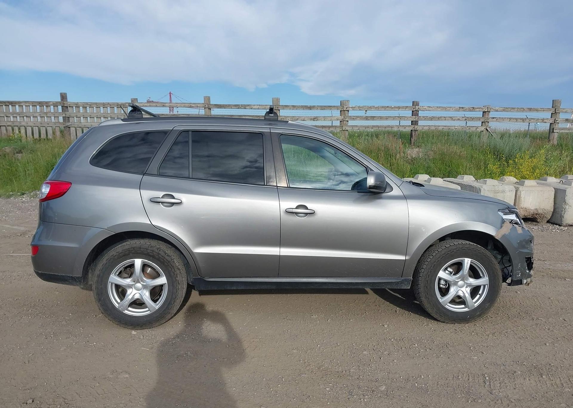 2011 HYUNDAI SANTA FE GL 3.5