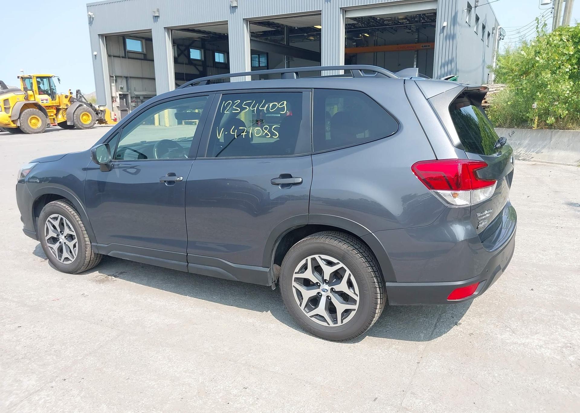 2023 SUBARU FORESTER PREMIUM