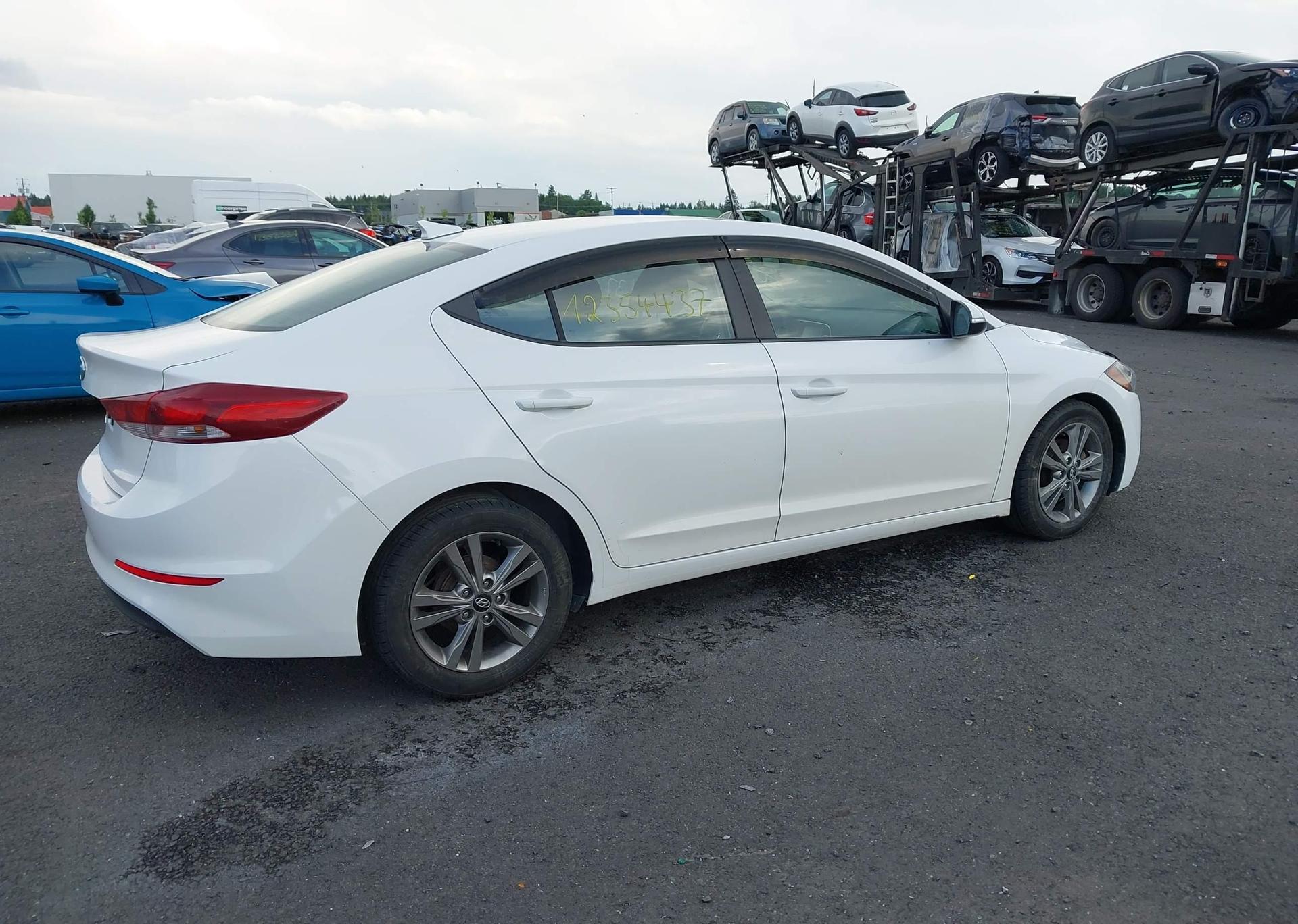 2018 HYUNDAI ELANTRA SEL