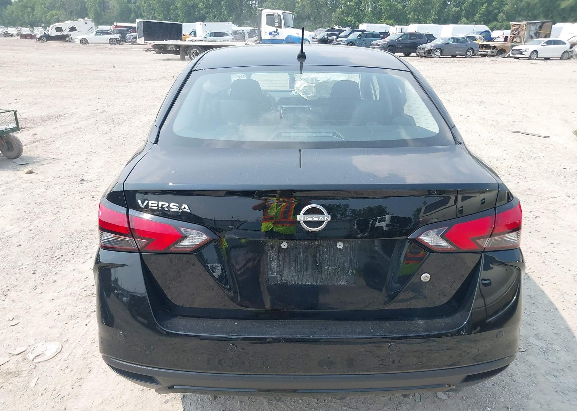 2024 NISSAN VERSA