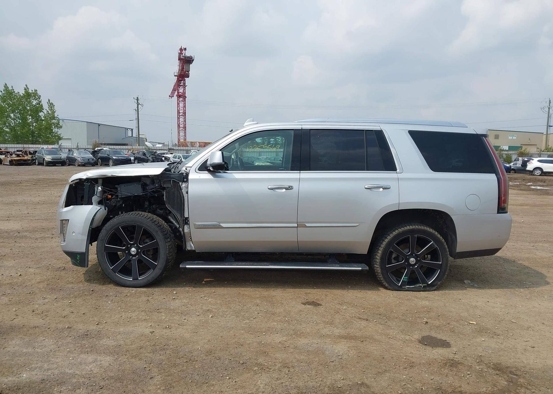 2018 CADILLAC ESCALADE PREMIUM LUXURY