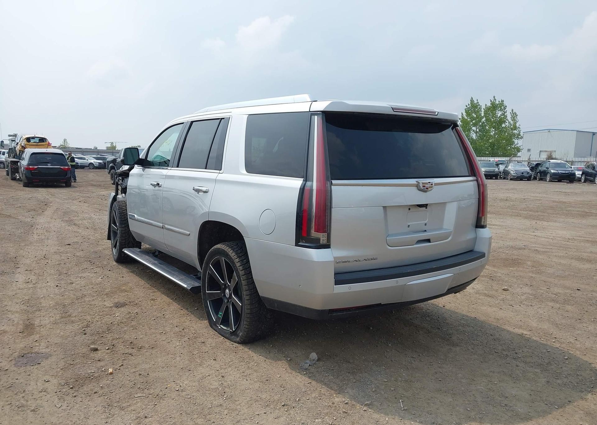 2018 CADILLAC ESCALADE PREMIUM LUXURY