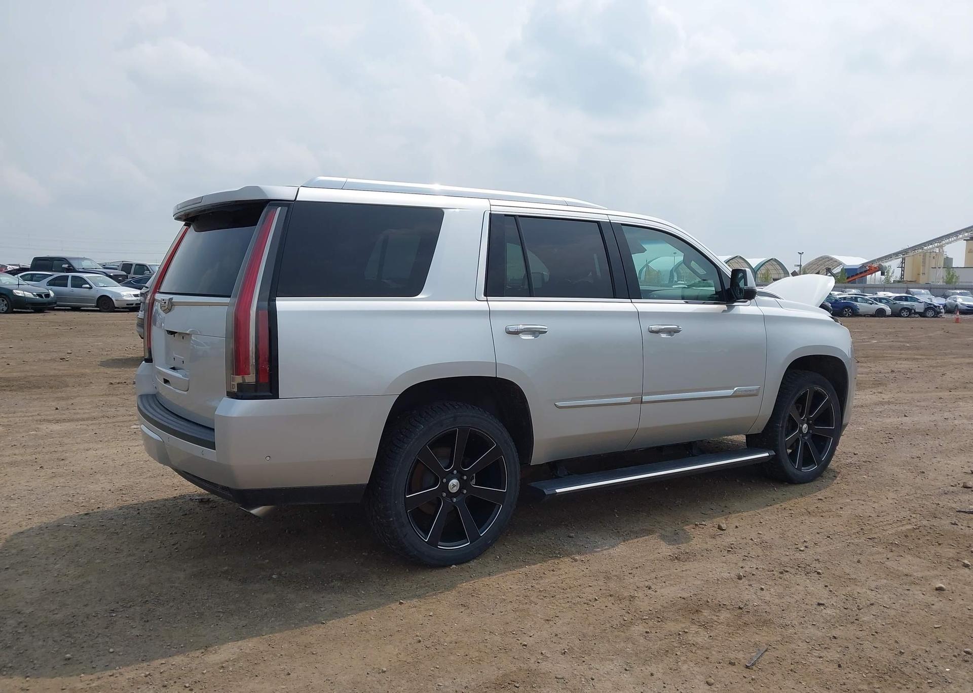 2018 CADILLAC ESCALADE PREMIUM LUXURY