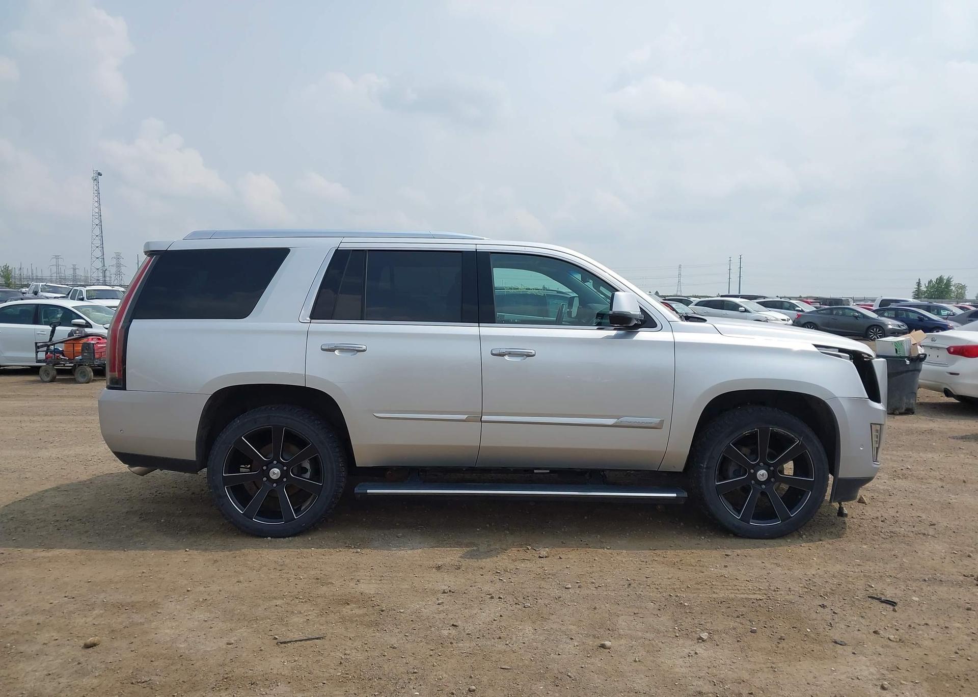 2018 CADILLAC ESCALADE PREMIUM LUXURY