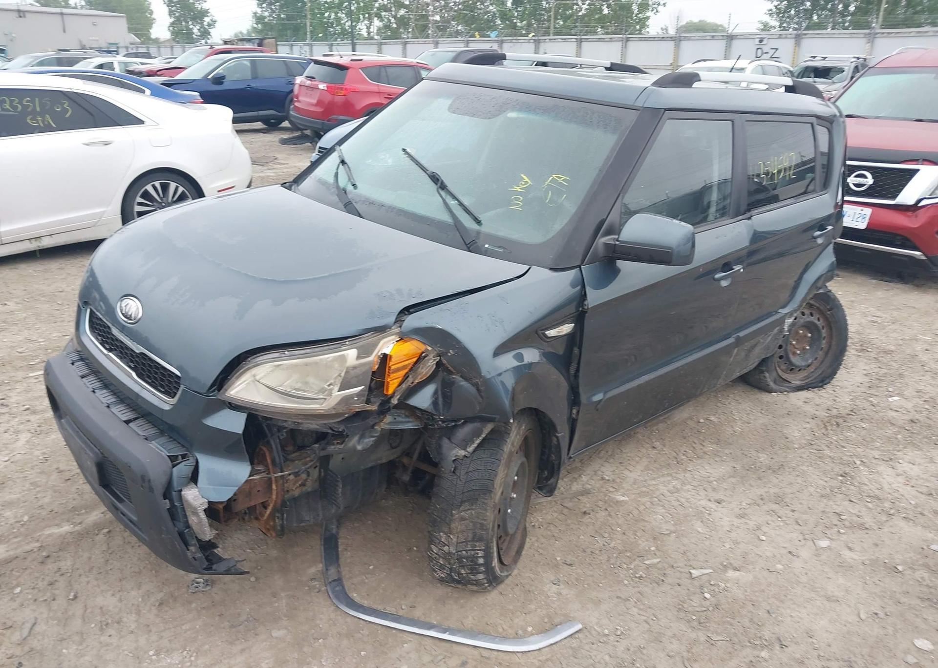 2011 KIA SOUL +