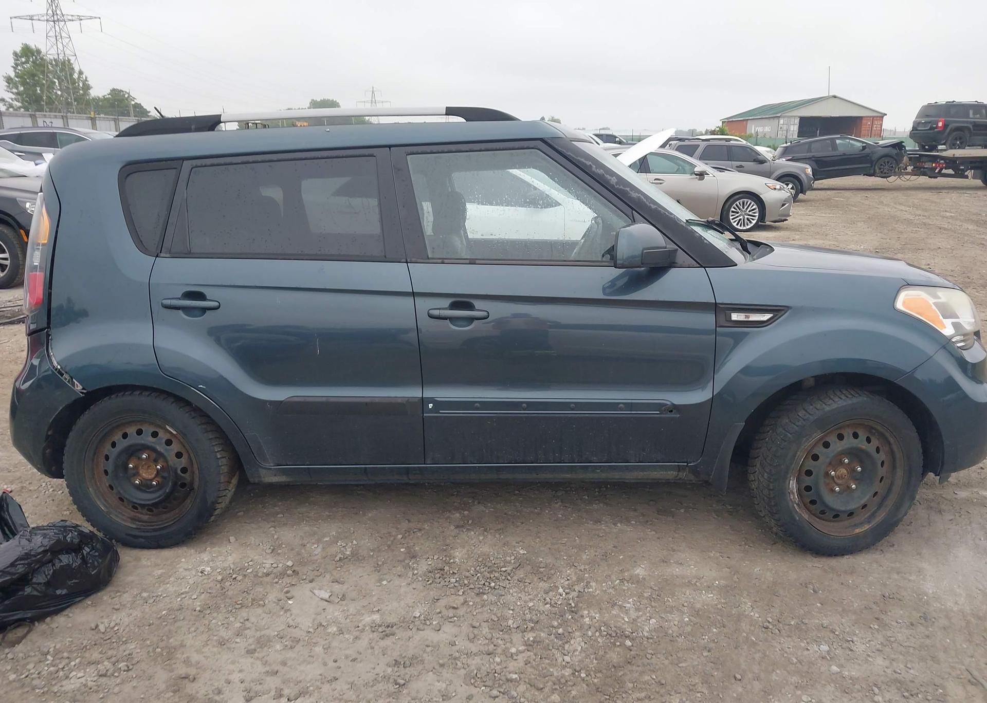 2011 KIA SOUL +
