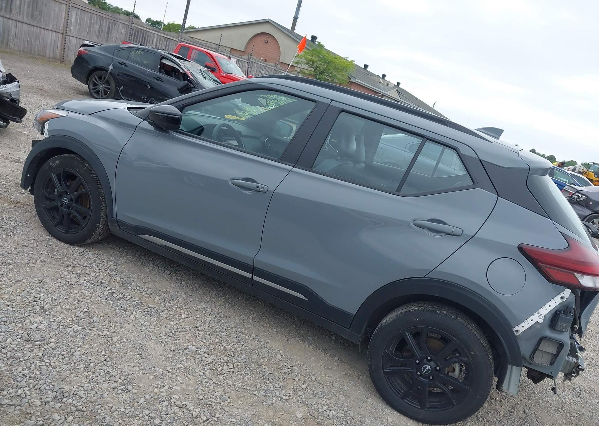 2024 NISSAN KICKS SR