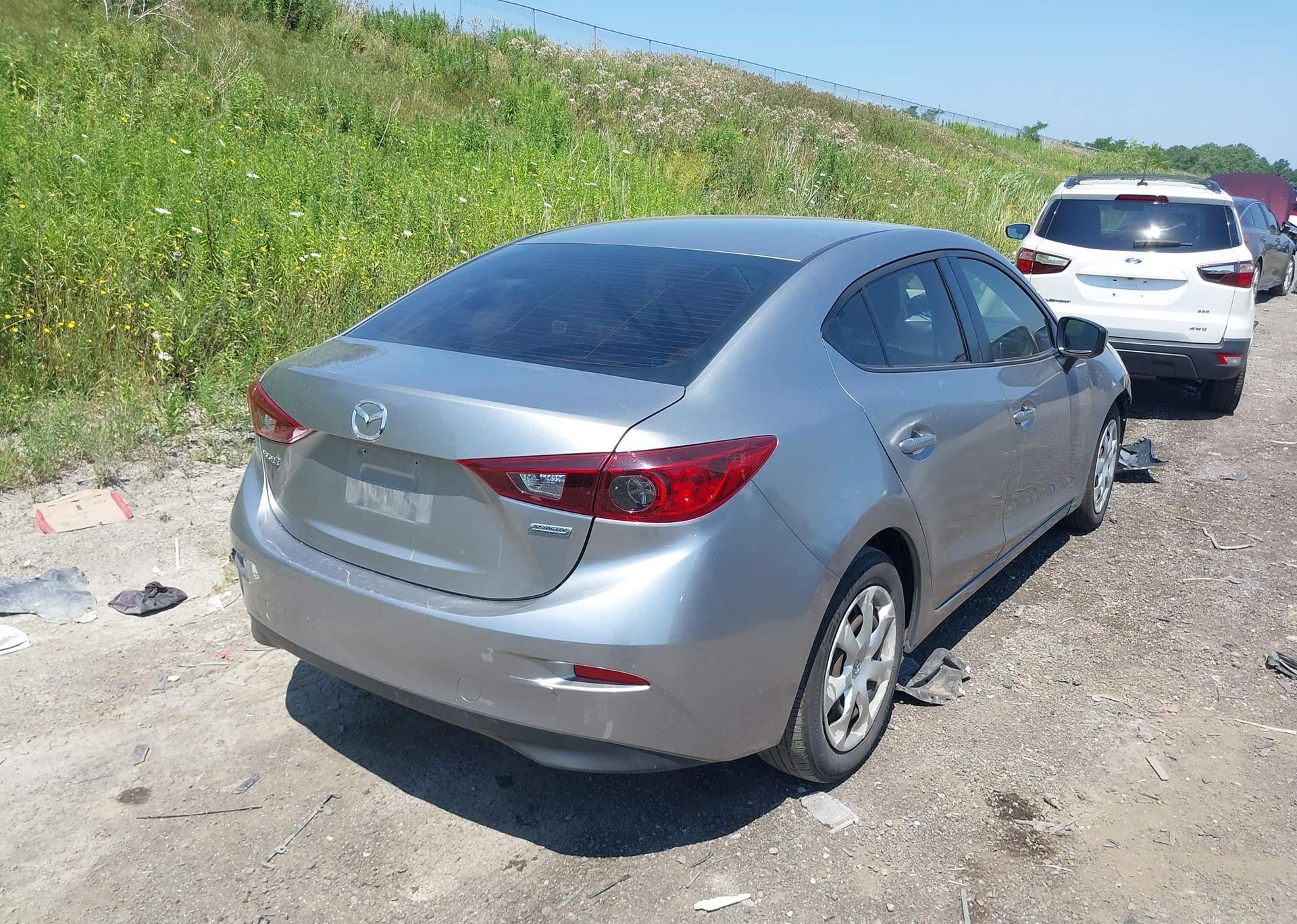 2015 MAZDA MAZDA3 GX