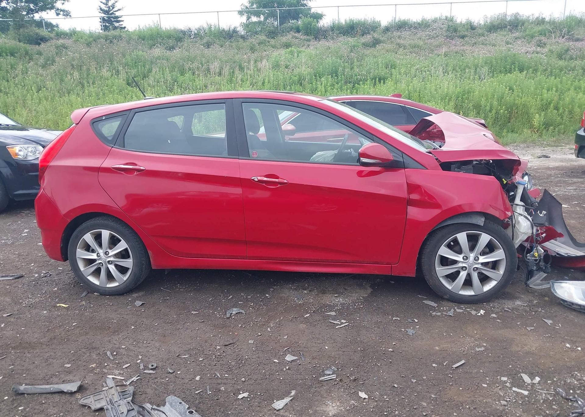 2013 HYUNDAI ACCENT GLS