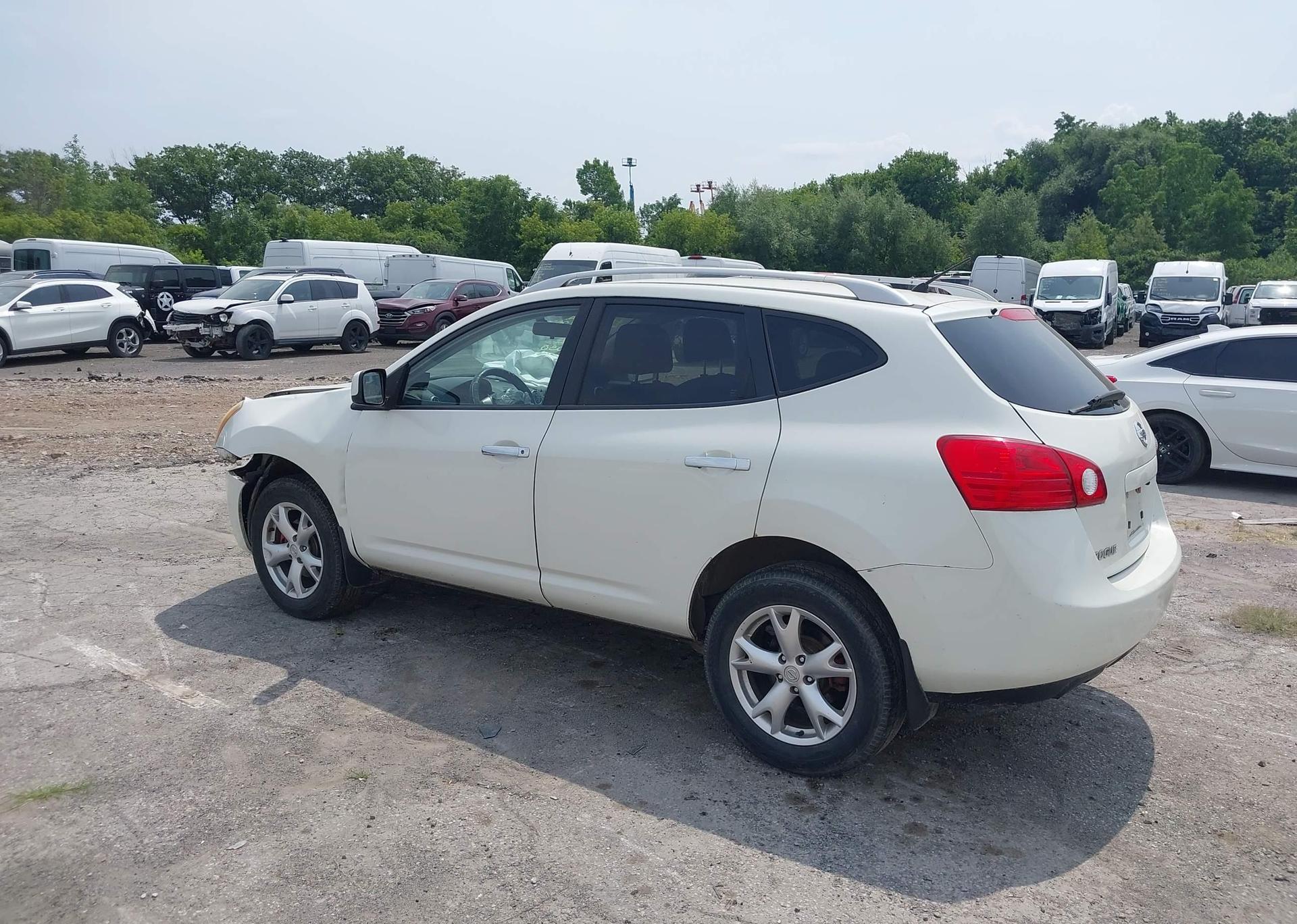 2010 NISSAN ROGUE S