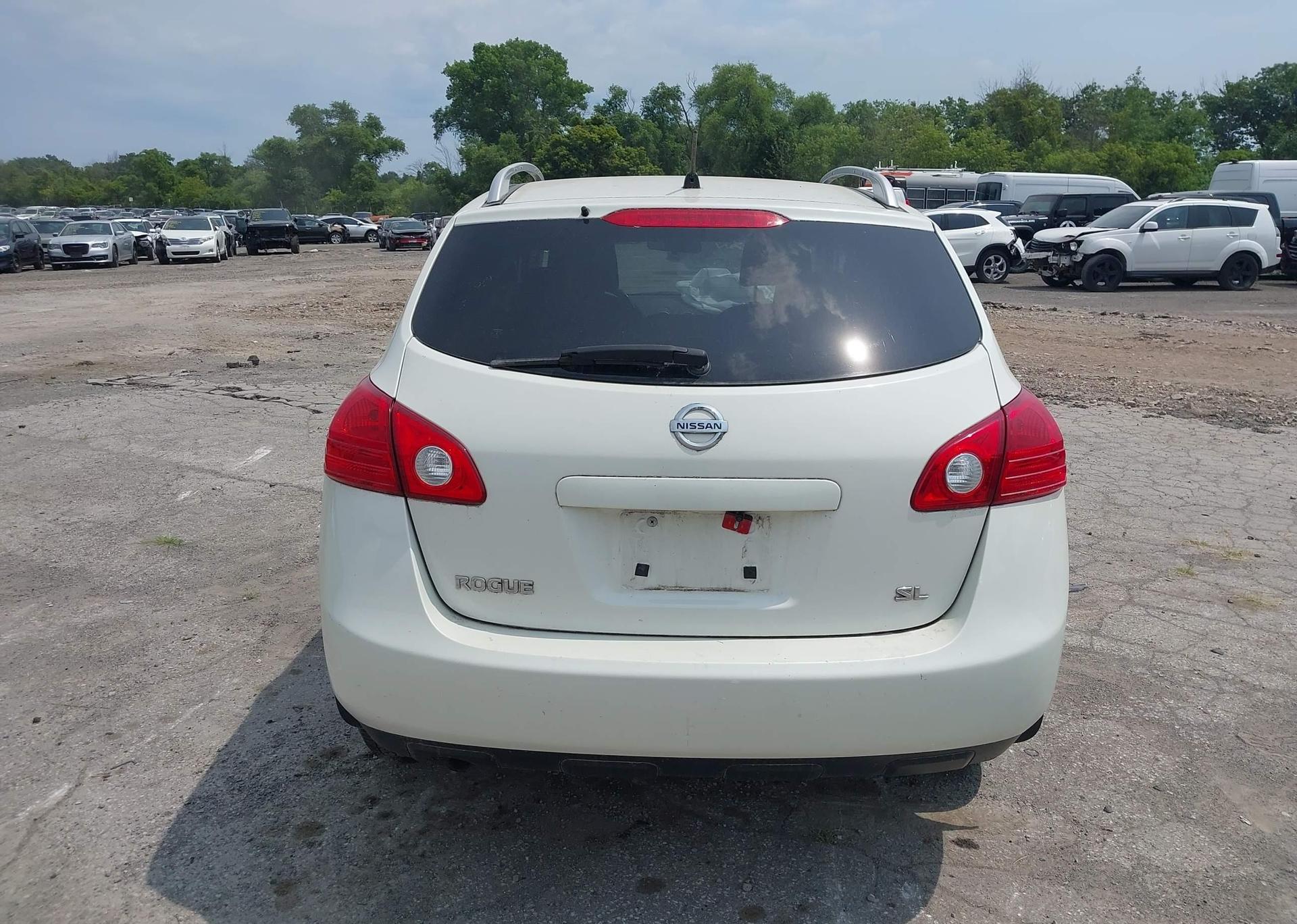 2010 NISSAN ROGUE S