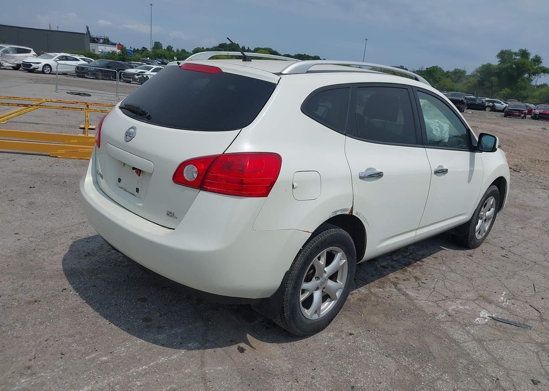 2010 NISSAN ROGUE S