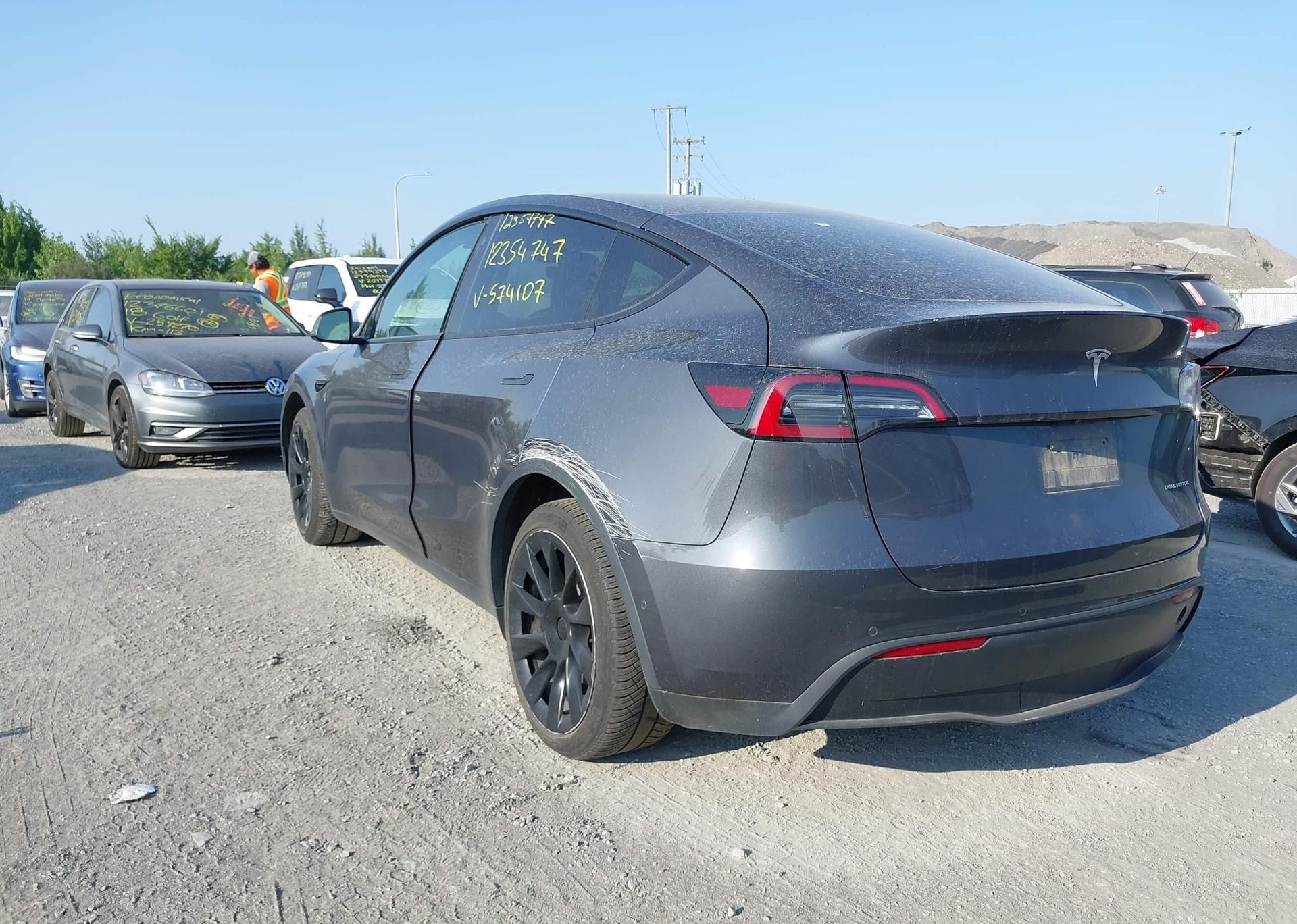 2022 TESLA MODEL Y LONG RANGE