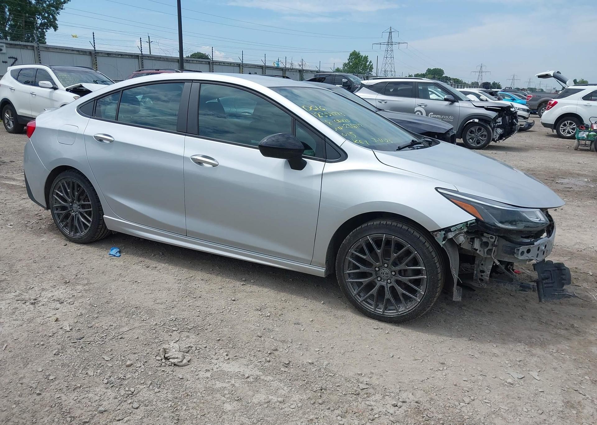 2018 CHEVROLET CRUZE LT
