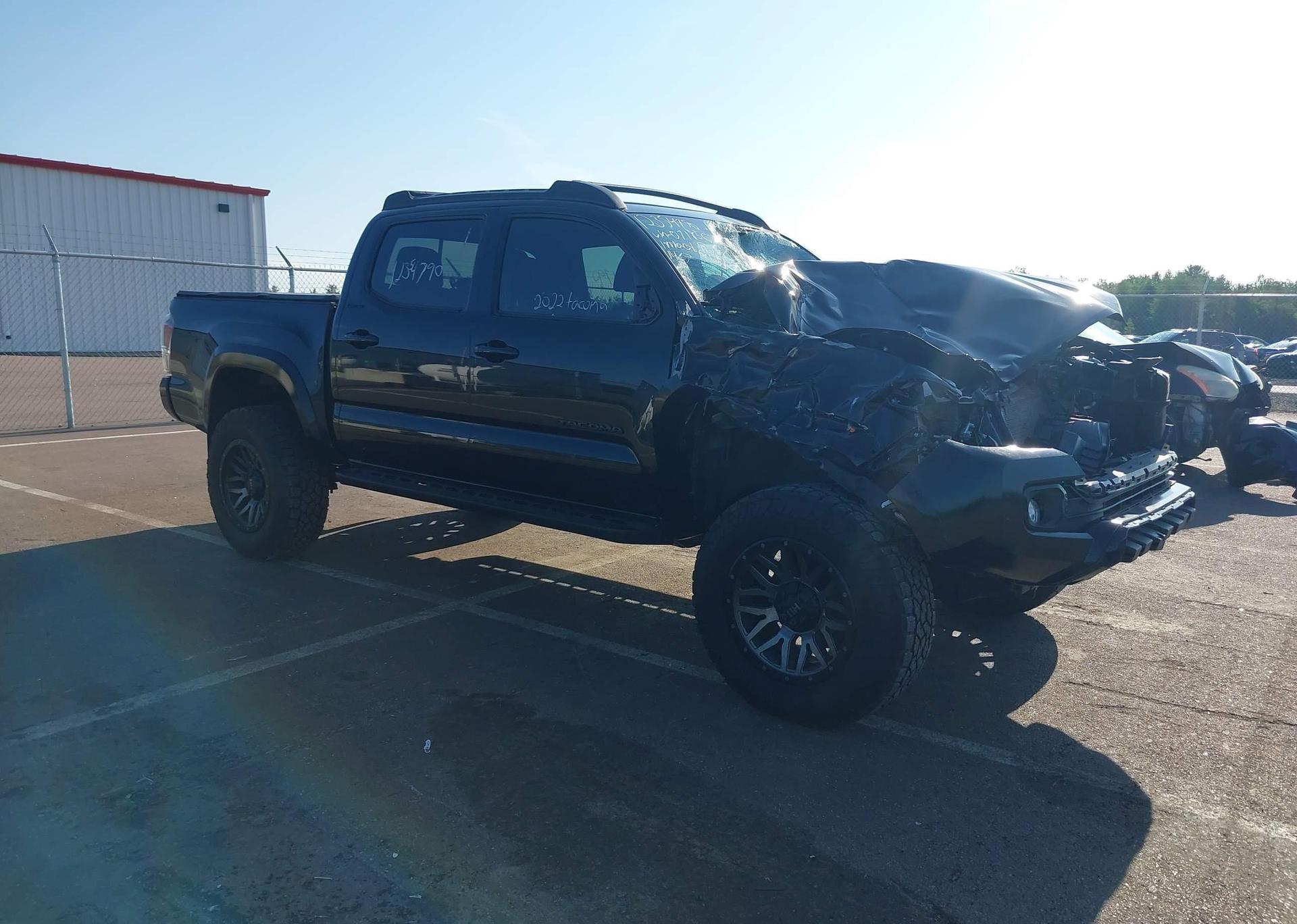 2022 TOYOTA TACOMA DOUBLE CAB