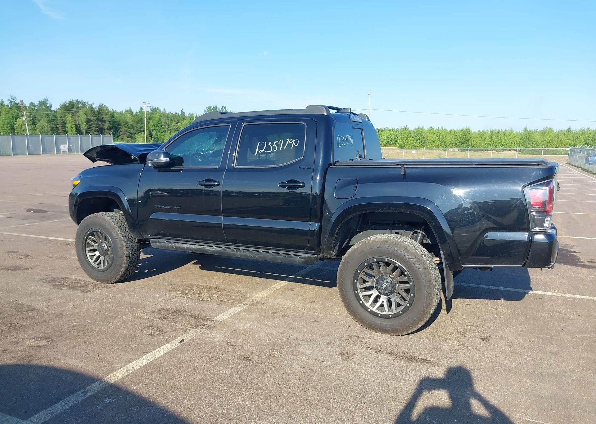 2022 TOYOTA TACOMA DOUBLE CAB