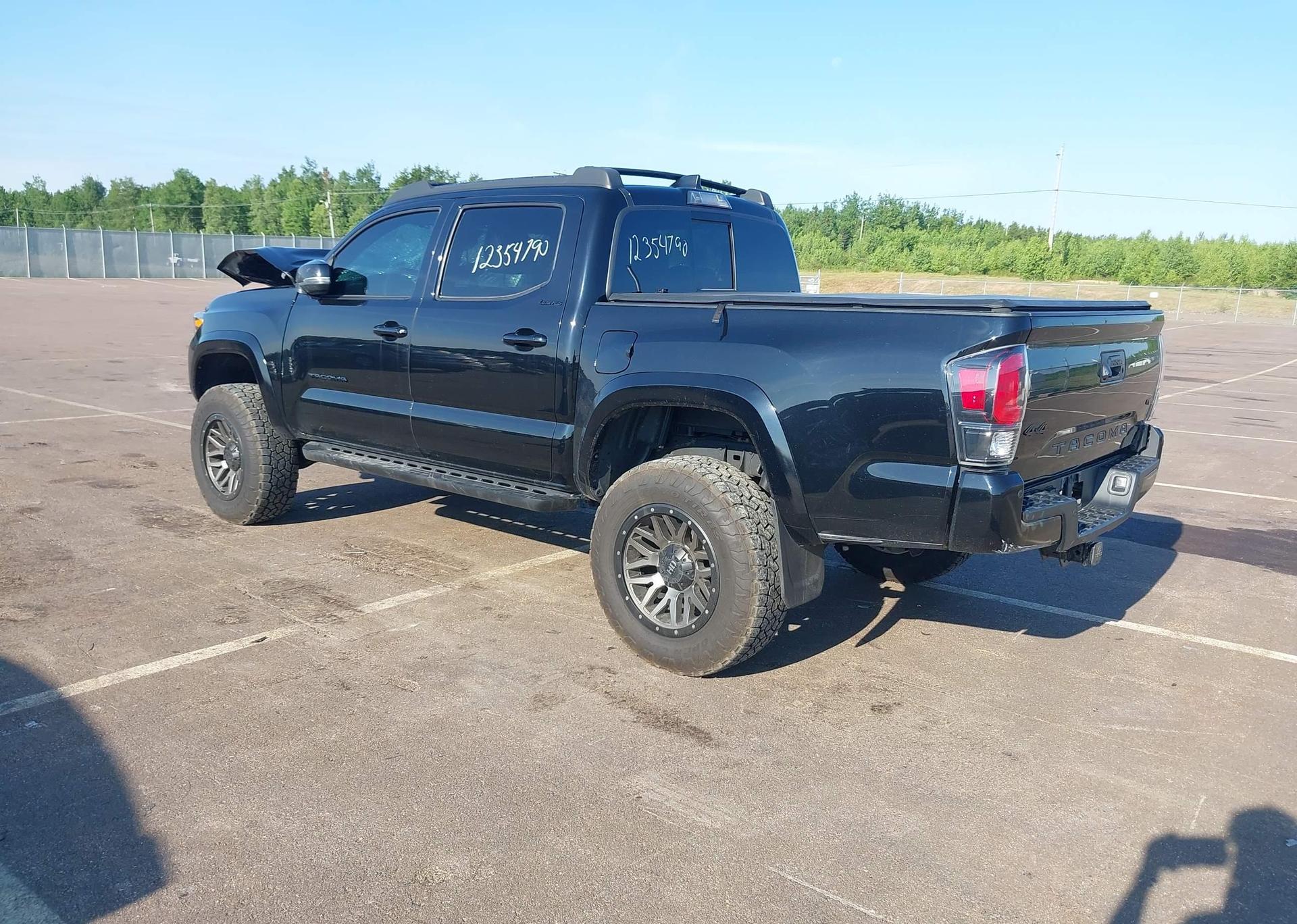 2022 TOYOTA TACOMA DOUBLE CAB