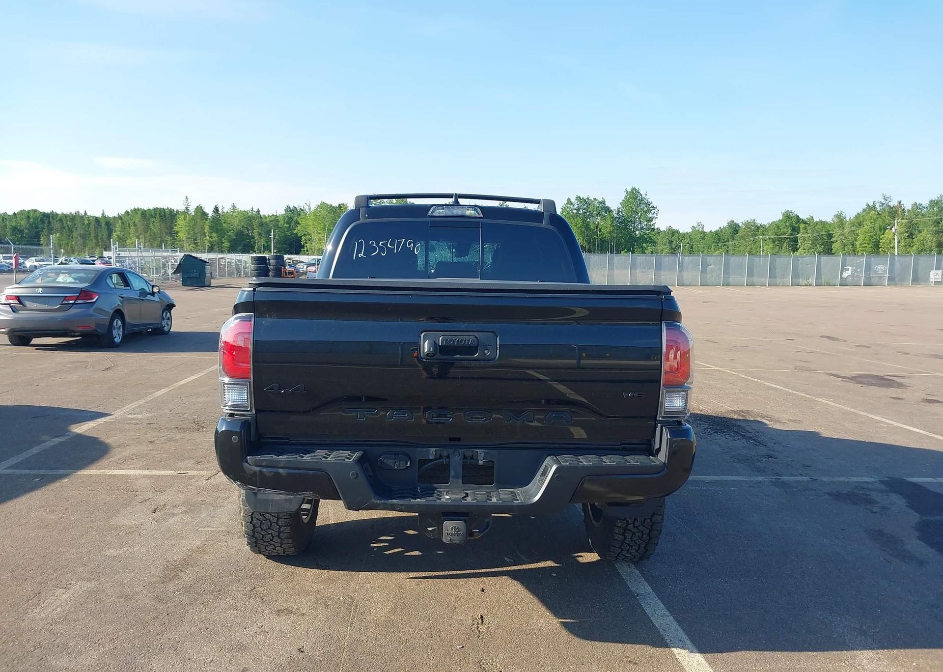2022 TOYOTA TACOMA DOUBLE CAB