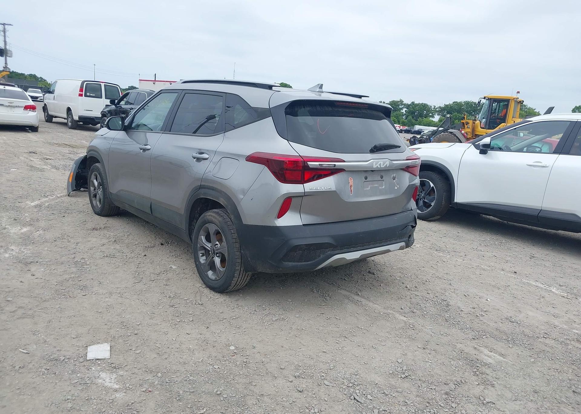 2022 KIA SELTOS LX