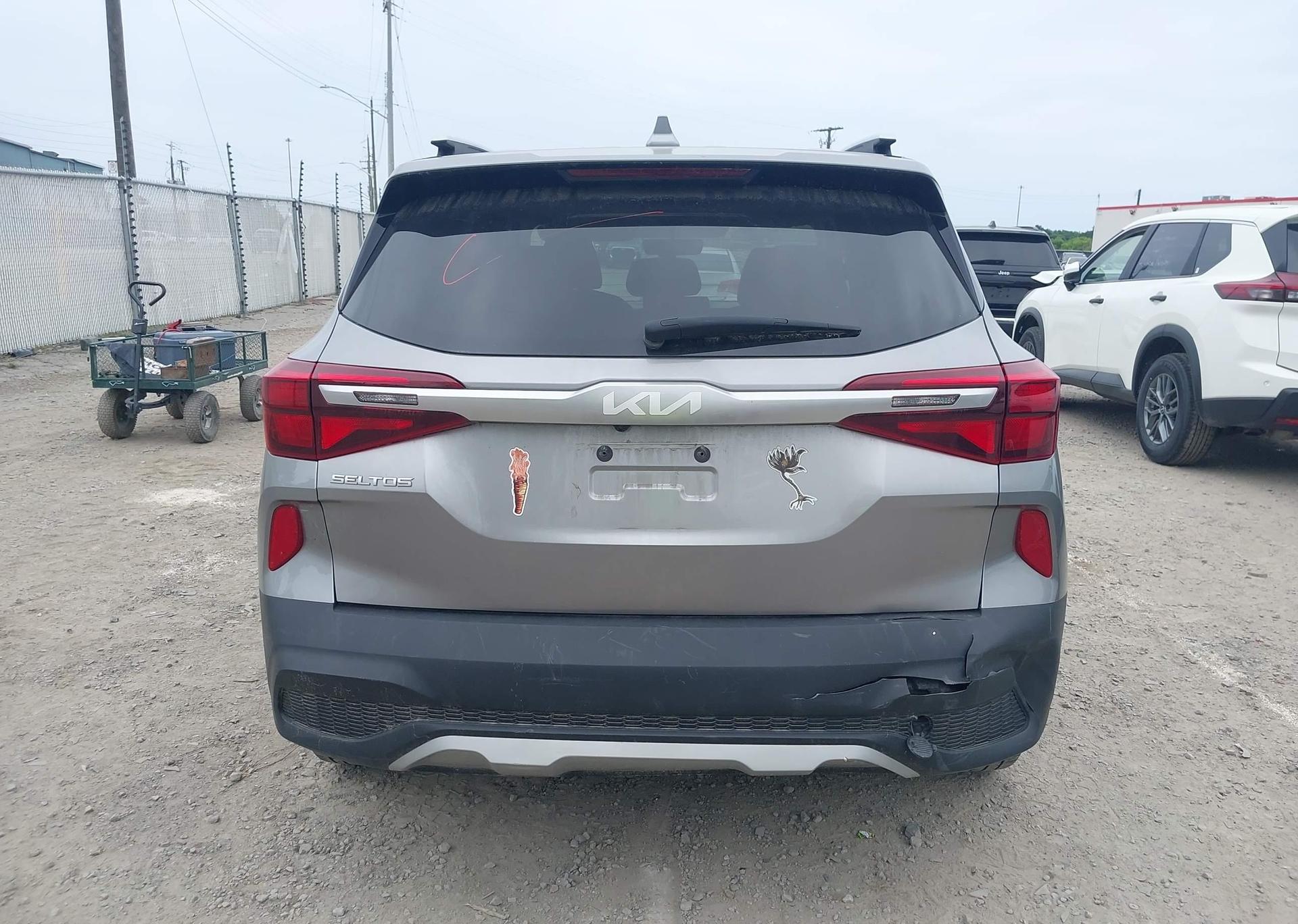 2022 KIA SELTOS LX