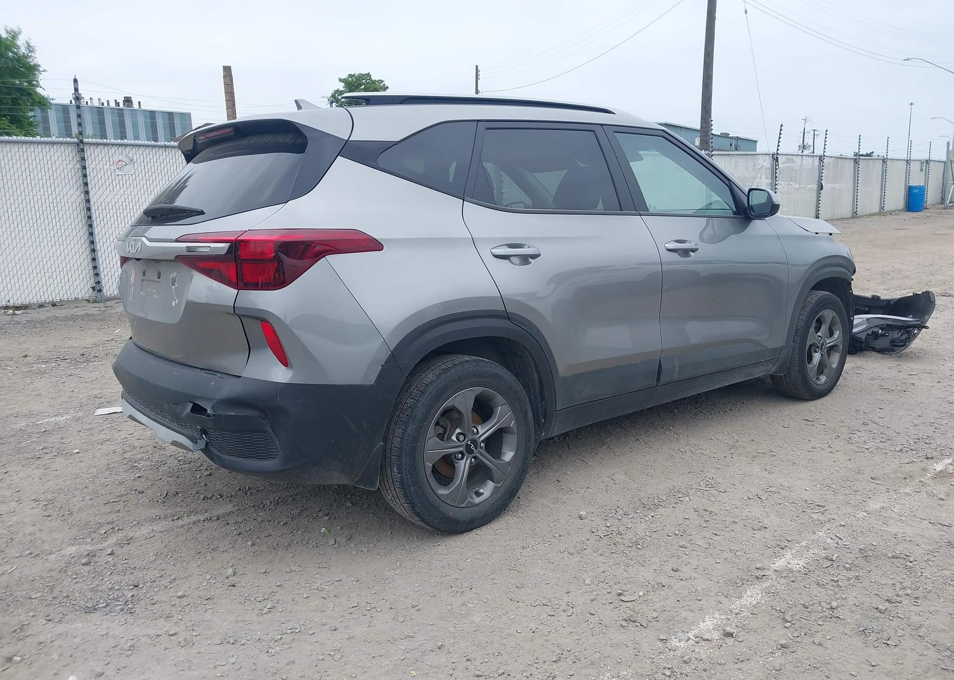 2022 KIA SELTOS LX