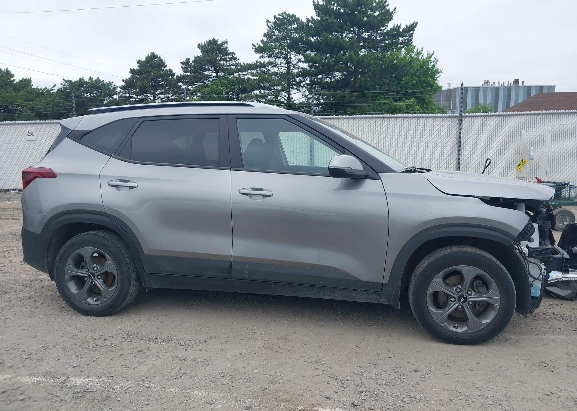 2022 KIA SELTOS LX