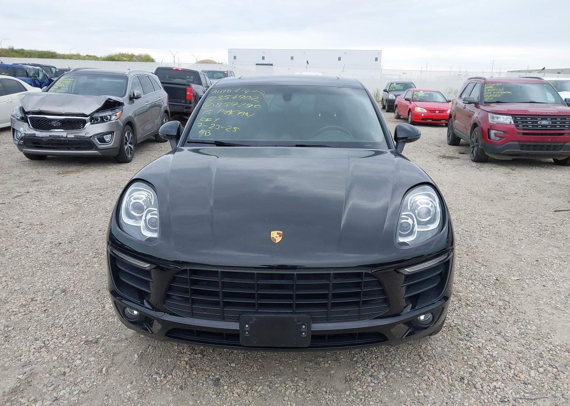 2015 PORSCHE MACAN S