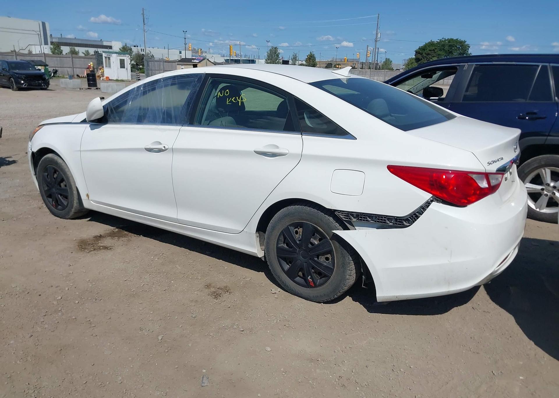 2013 HYUNDAI SONATA GL