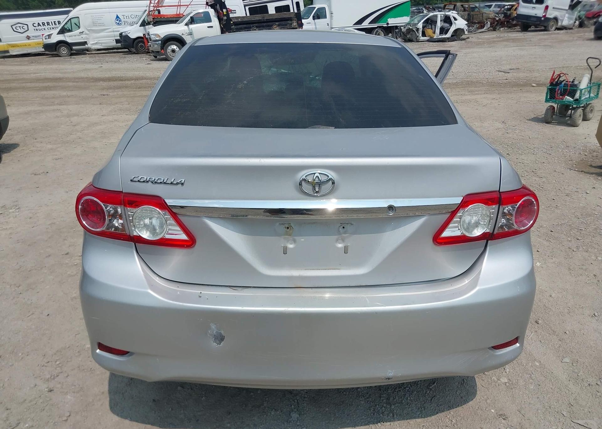 2011 TOYOTA COROLLA