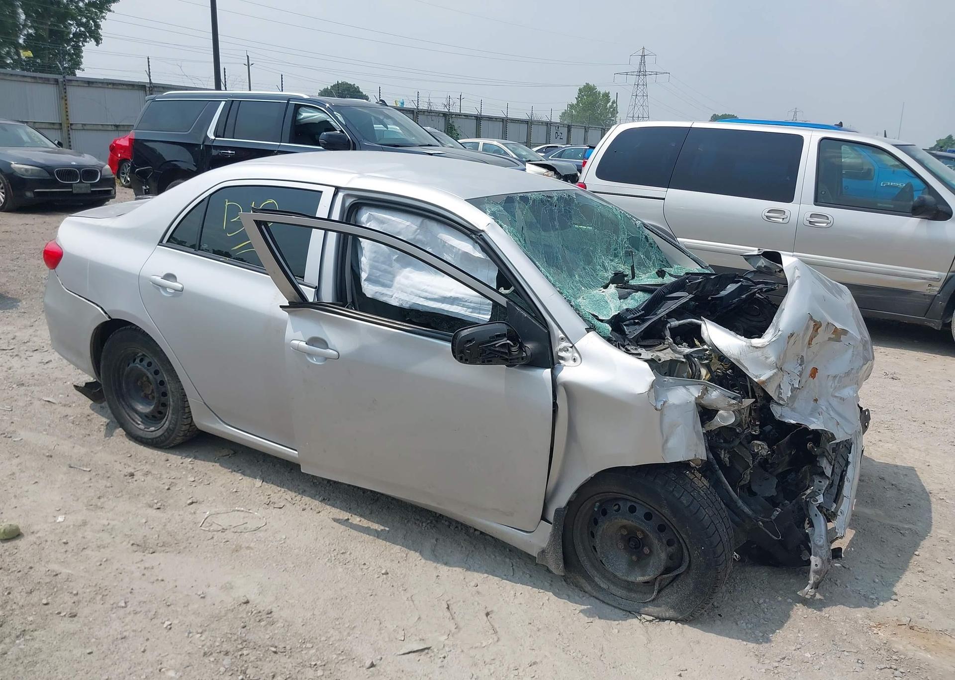 2011 TOYOTA COROLLA