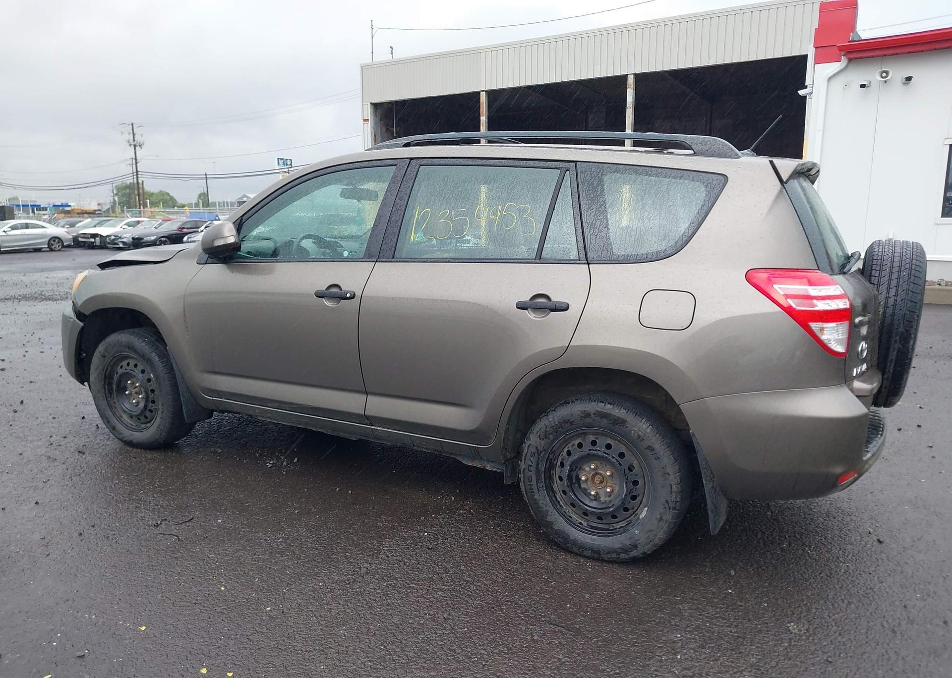 2011 TOYOTA RAV4