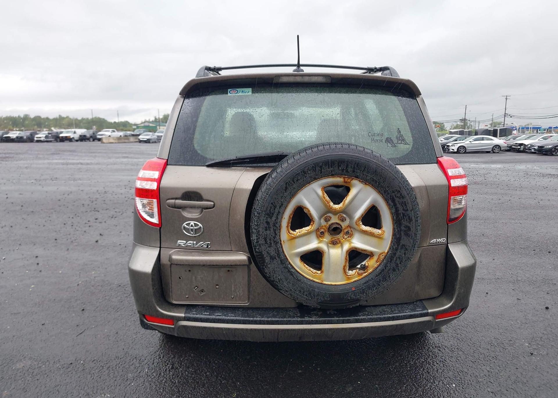 2011 TOYOTA RAV4