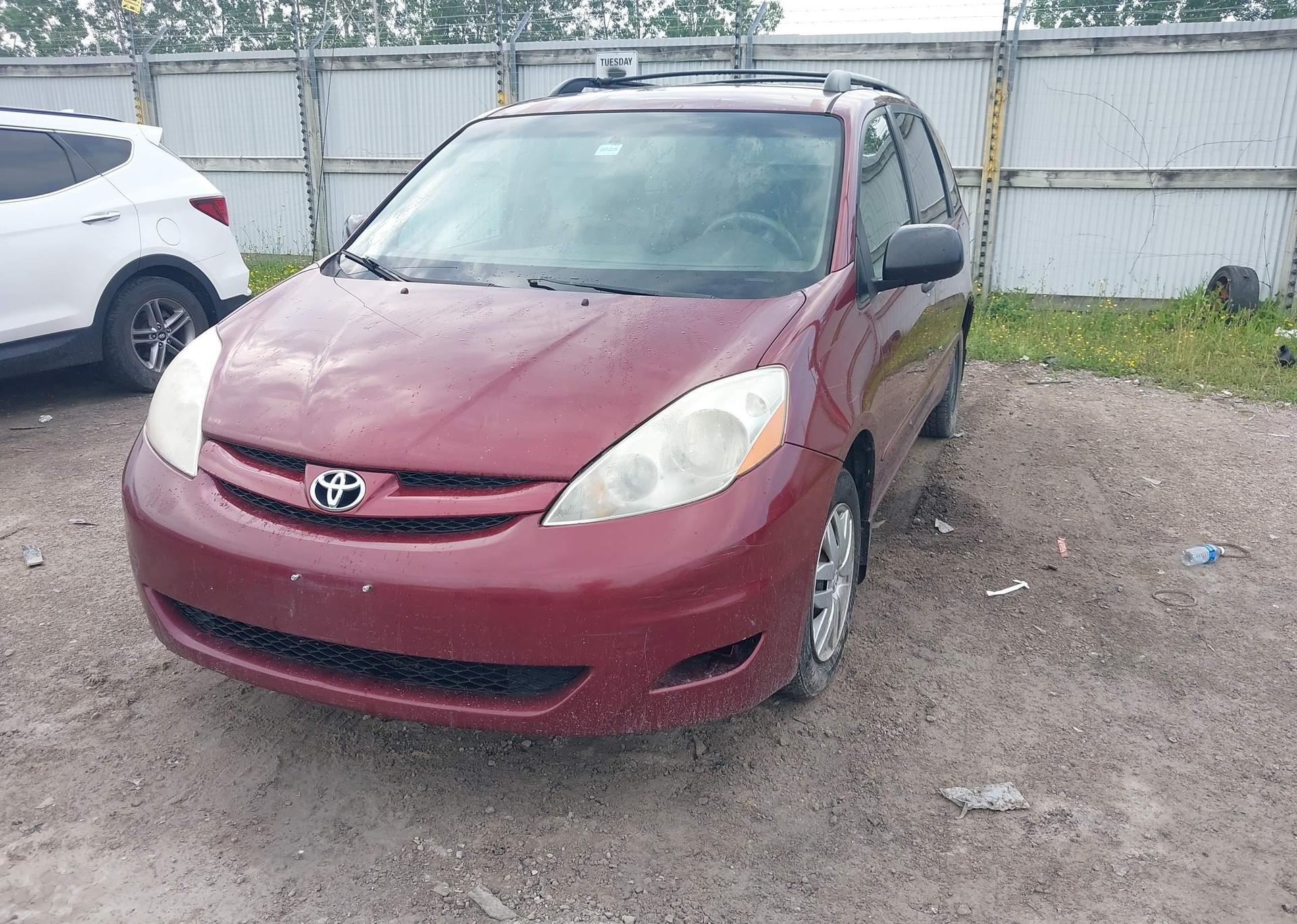 2008 TOYOTA SIENNA CE