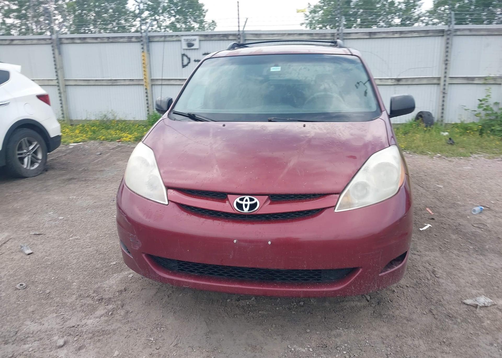 2008 TOYOTA SIENNA CE