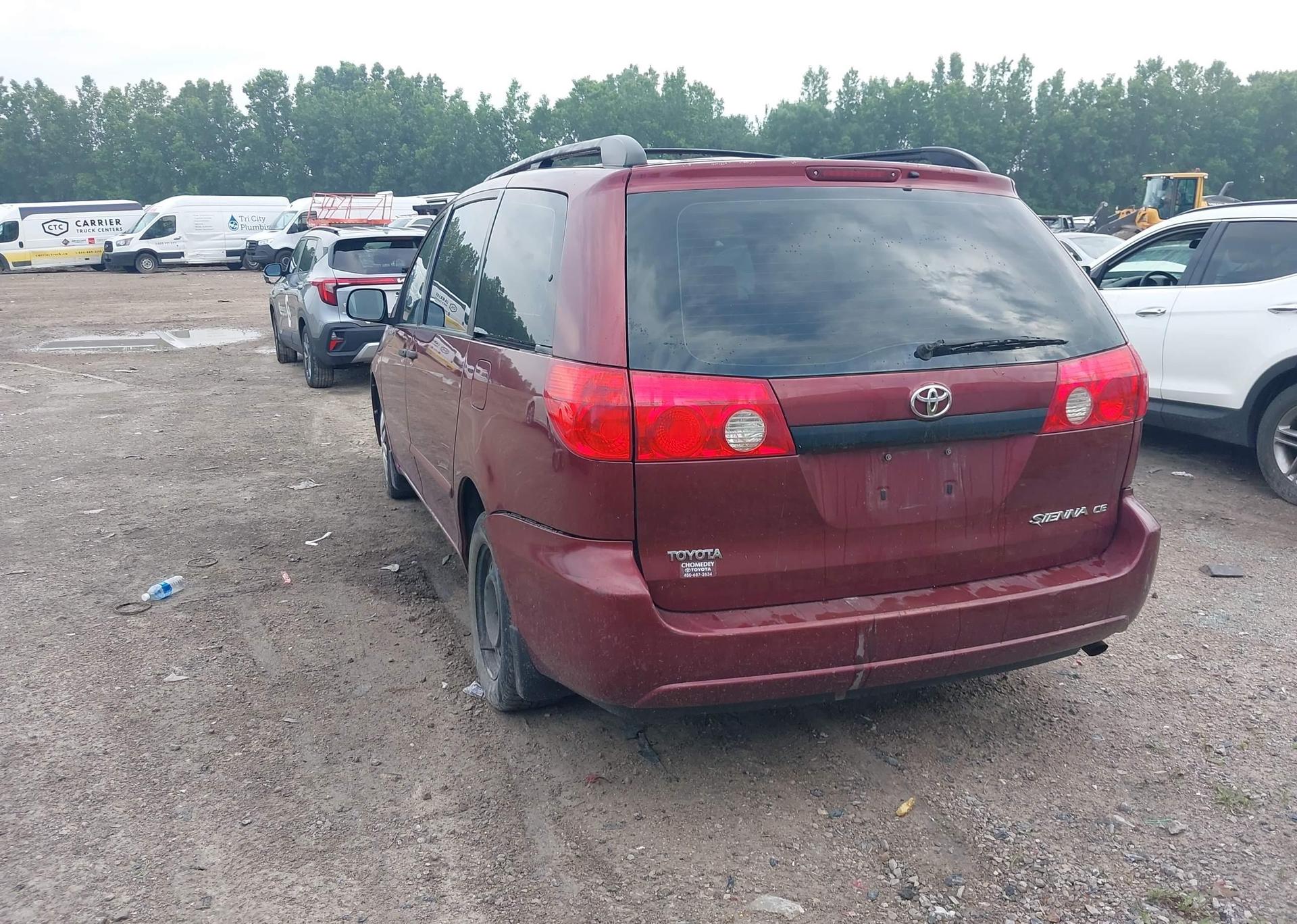 2008 TOYOTA SIENNA CE