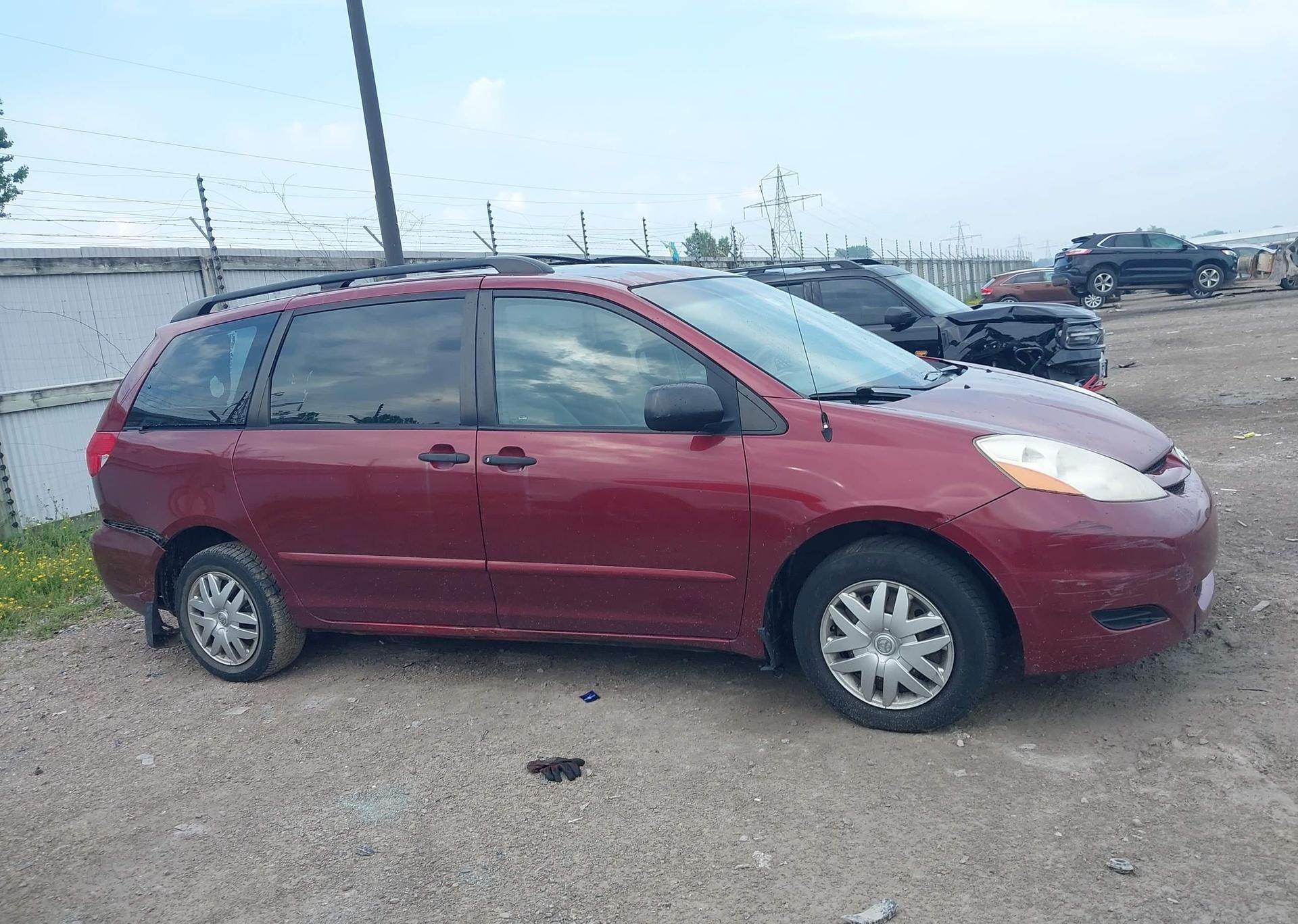 2008 TOYOTA SIENNA CE