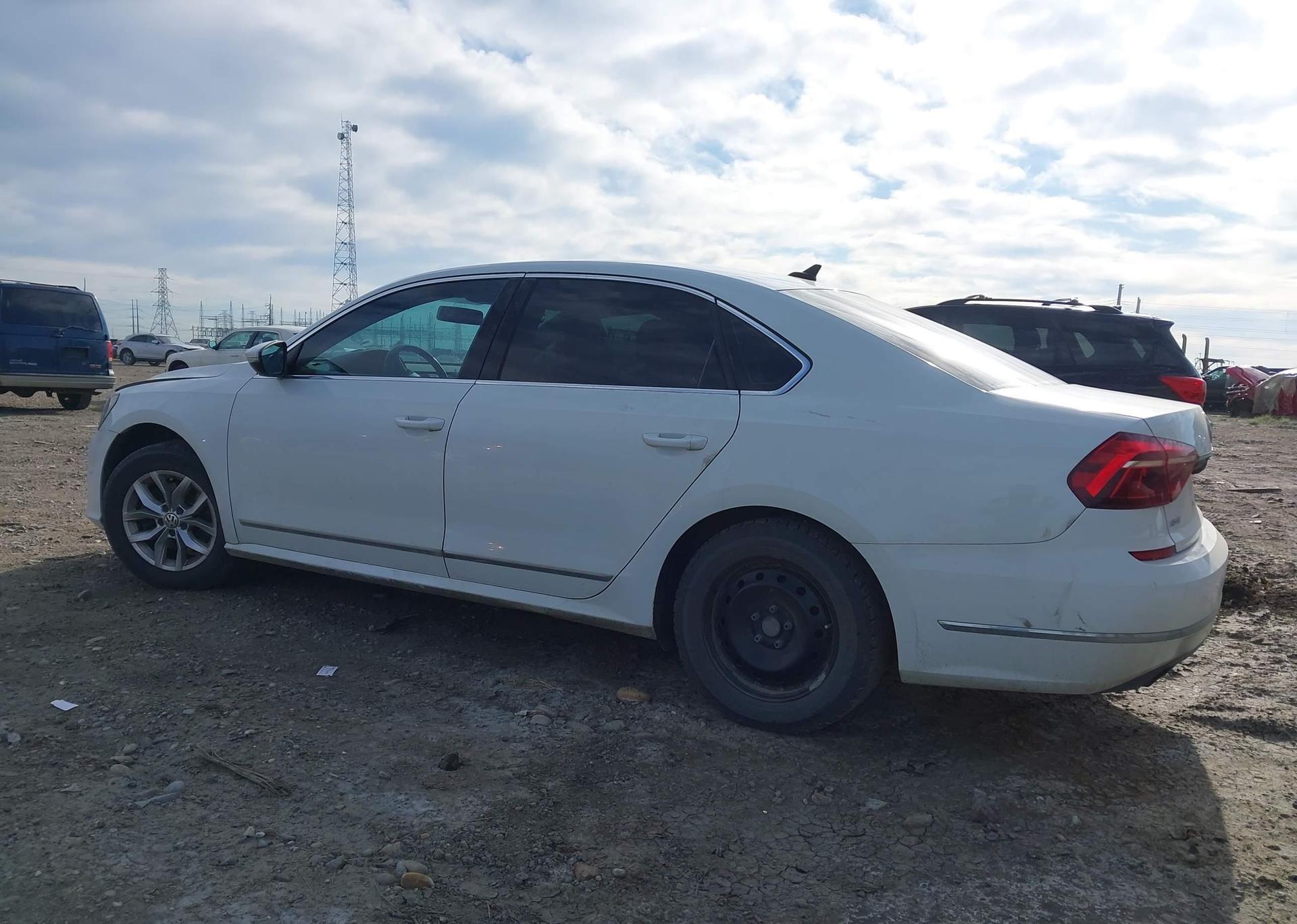 2017 VOLKSWAGEN PASSAT 1.8 TSI TRENDLINE+