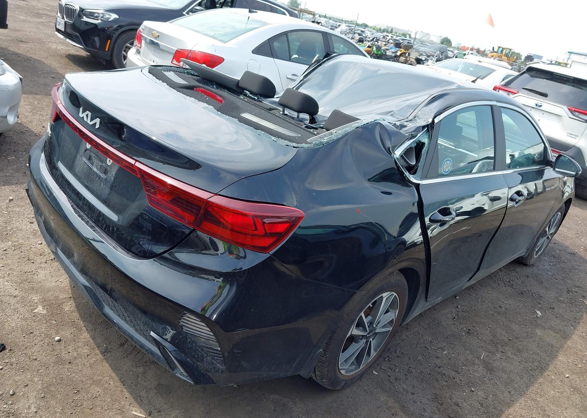 2023 KIA FORTE EX