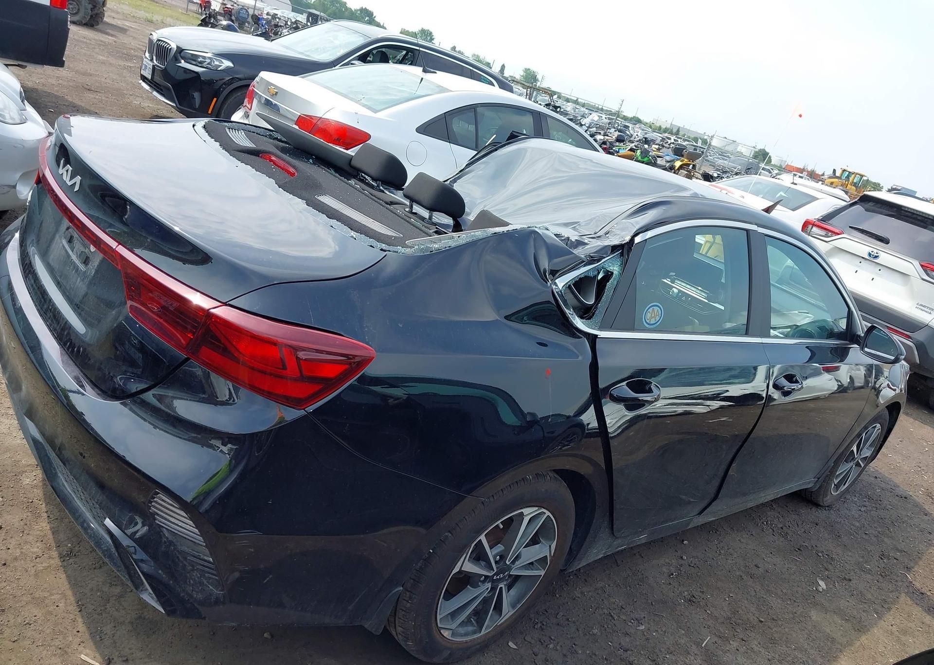 2023 KIA FORTE EX