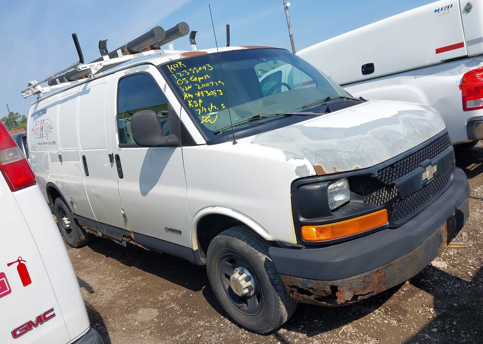 2005 CHEVROLET EXPRESS G2500