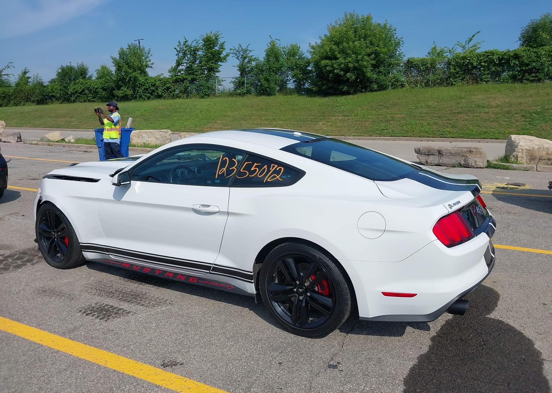 2015 FORD MUSTANG ECOBOOST PREMIUM