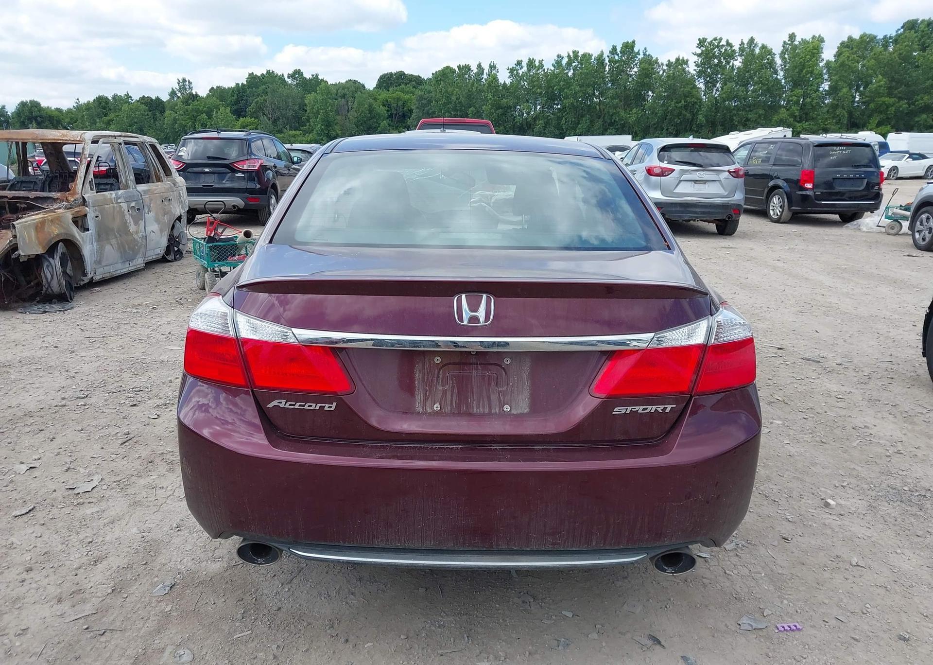 2015 HONDA ACCORD SPORT