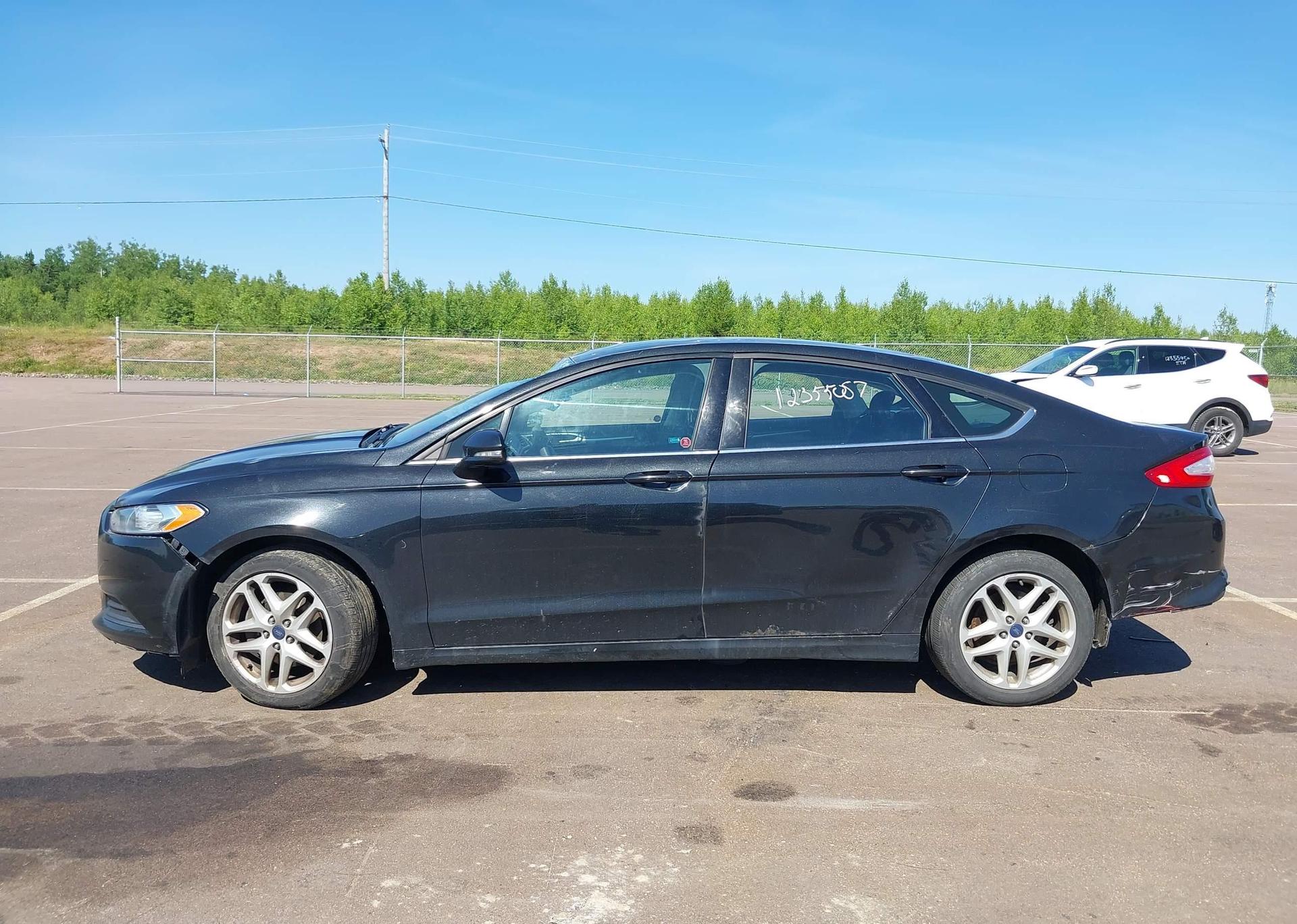 2013 FORD FUSION SE