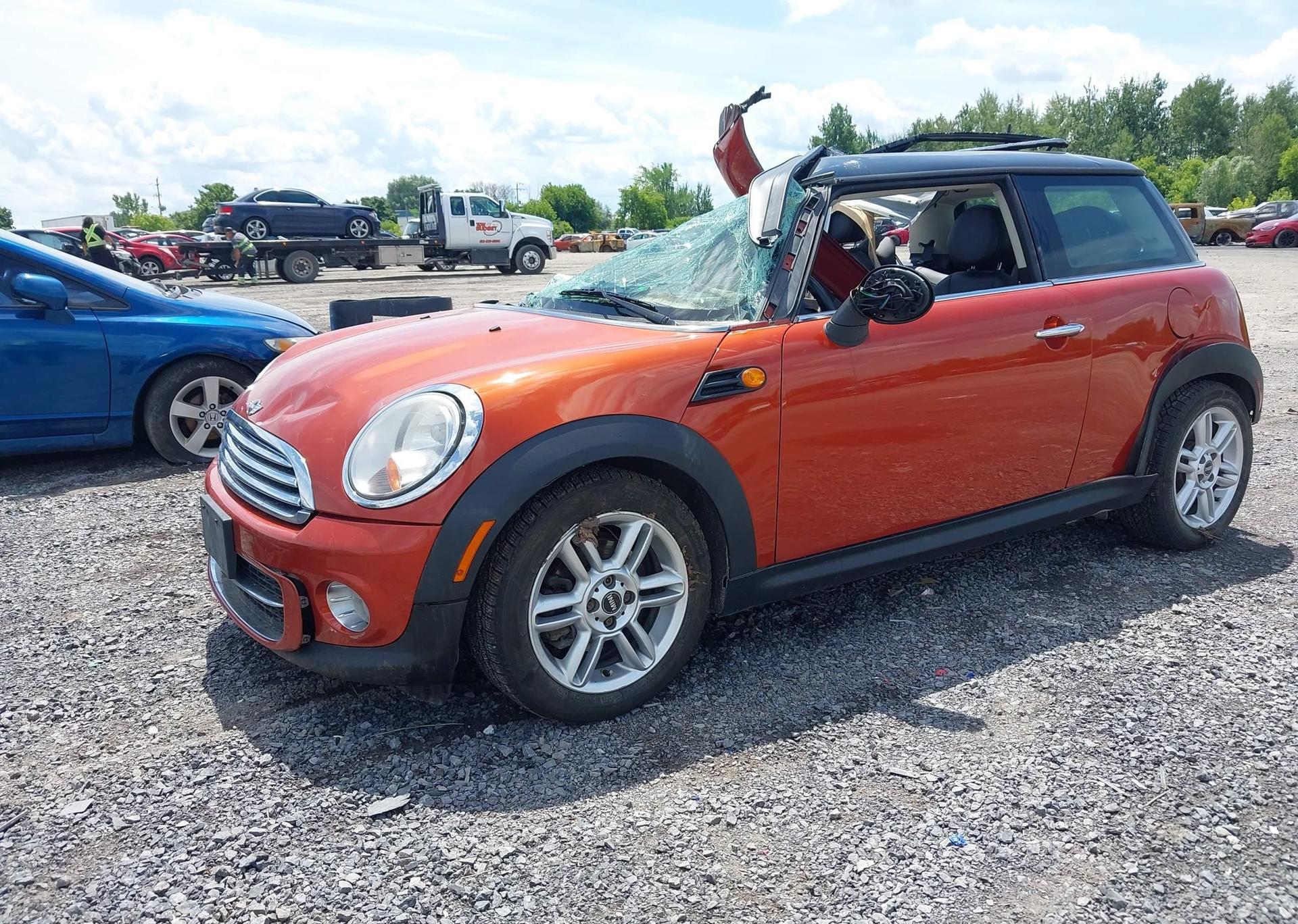 2011 MINI COOPER CLASSIC