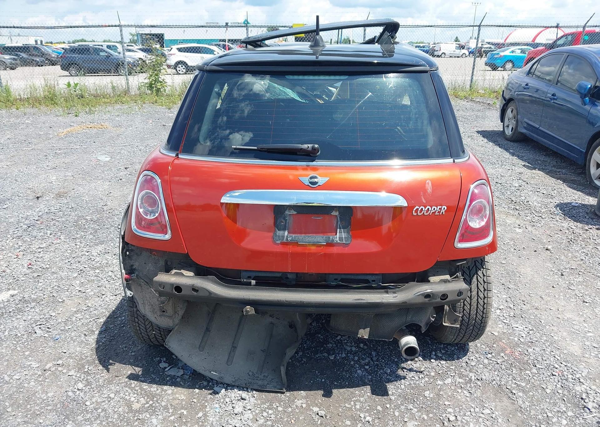 2011 MINI COOPER CLASSIC