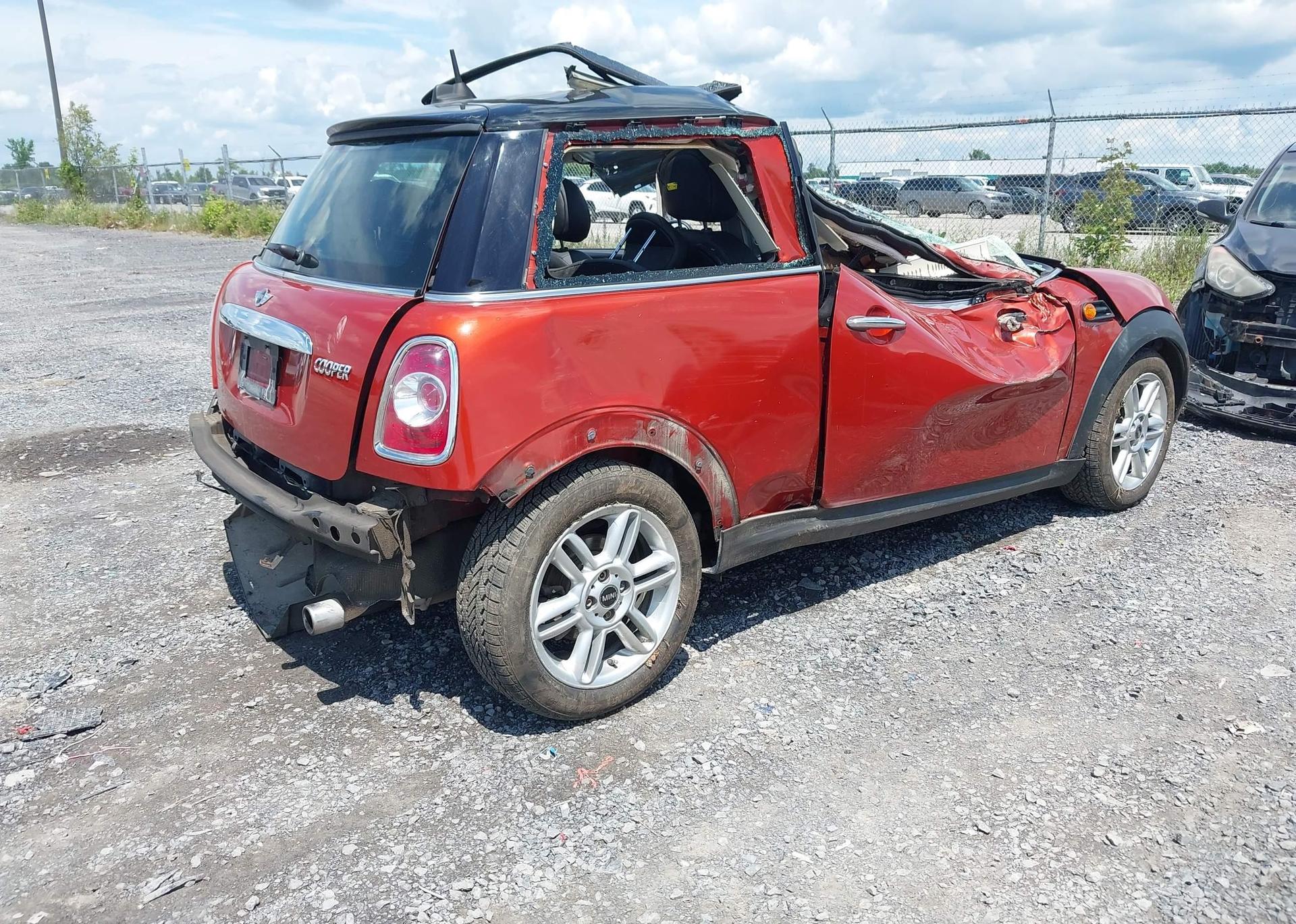 2011 MINI COOPER CLASSIC
